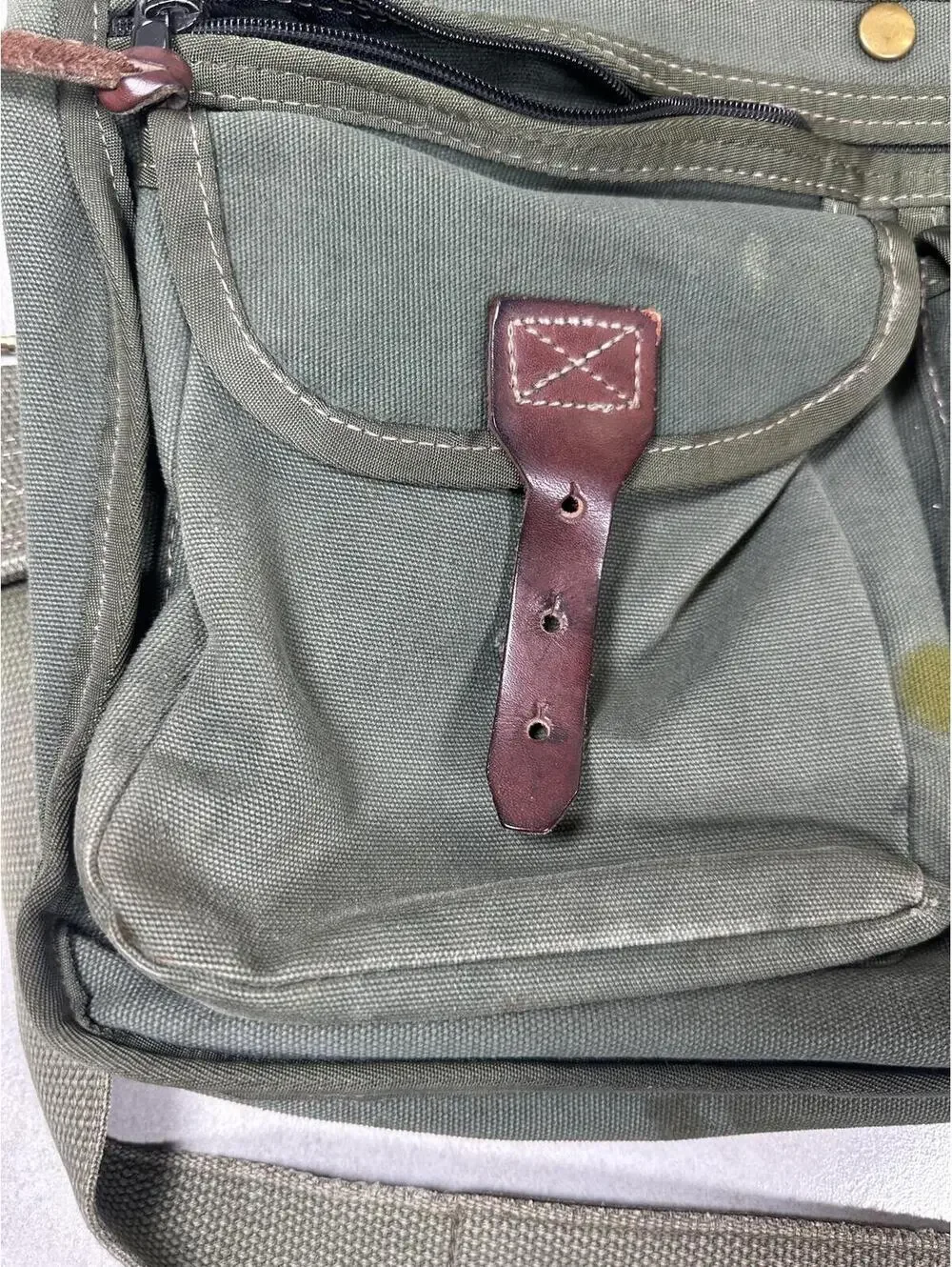 VTG Orvis Company Waxed Canvas Leather Messenger Bag Green 6 Pockets